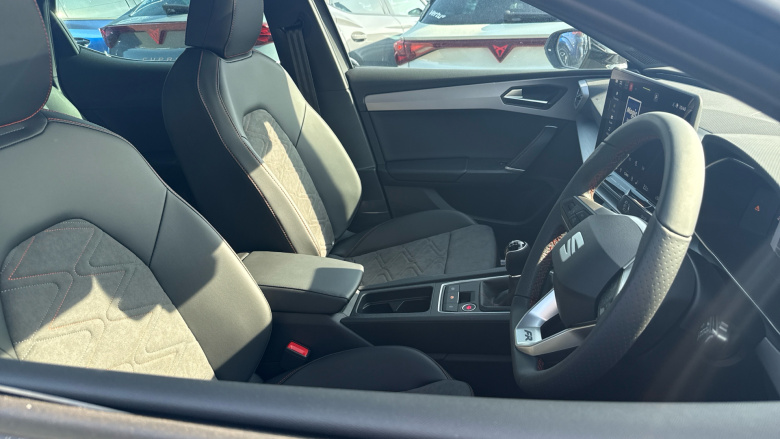 SEAT Leon 1.5 TSI 150 FR Black Edition 5dr [DAP] Petrol Hatchback